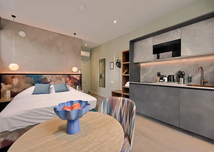 Novallure Nassau Apart Otel Lahey