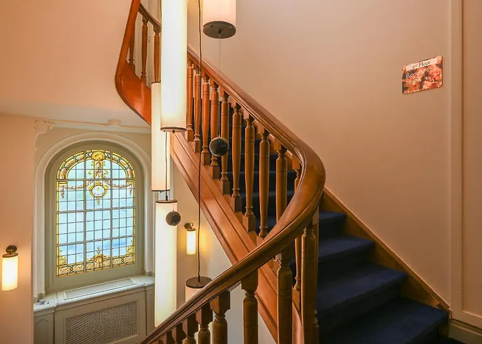 Novallure Nassau Lahey