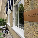 Novallure Nassau 3* Haag