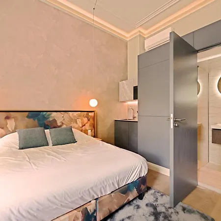 Novallure Nassau لاهاي
