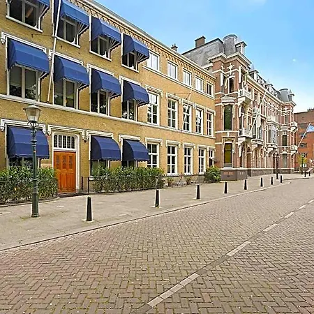 Novallure Nassau Aparthotel 3*