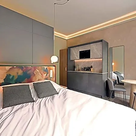 Novallure Nassau Aparthotel 3*