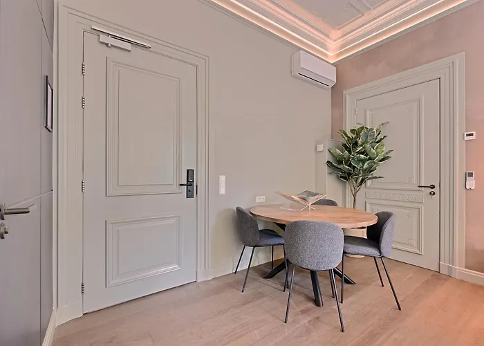 Апарт-отель Novallure Nassau